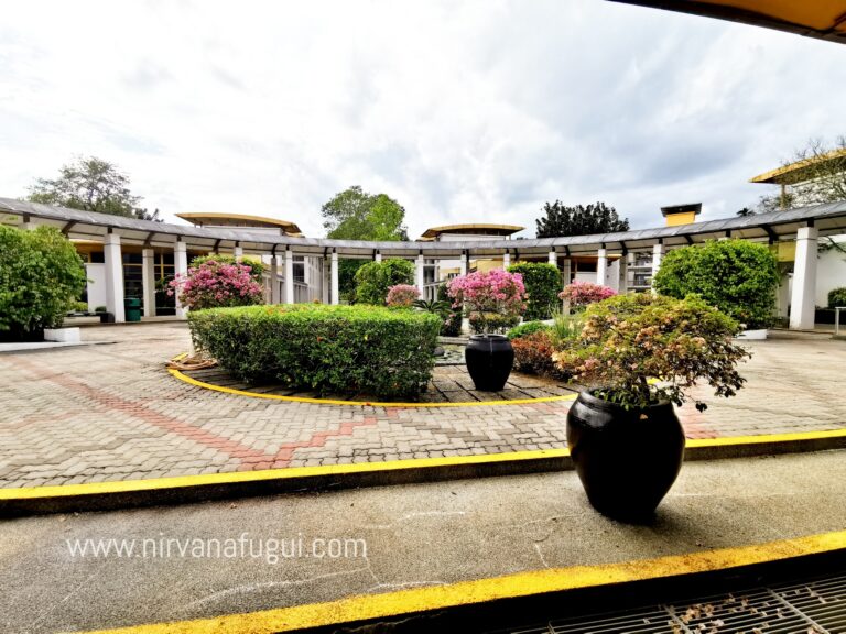 Plaza of Choa Chu Kang Columbarium