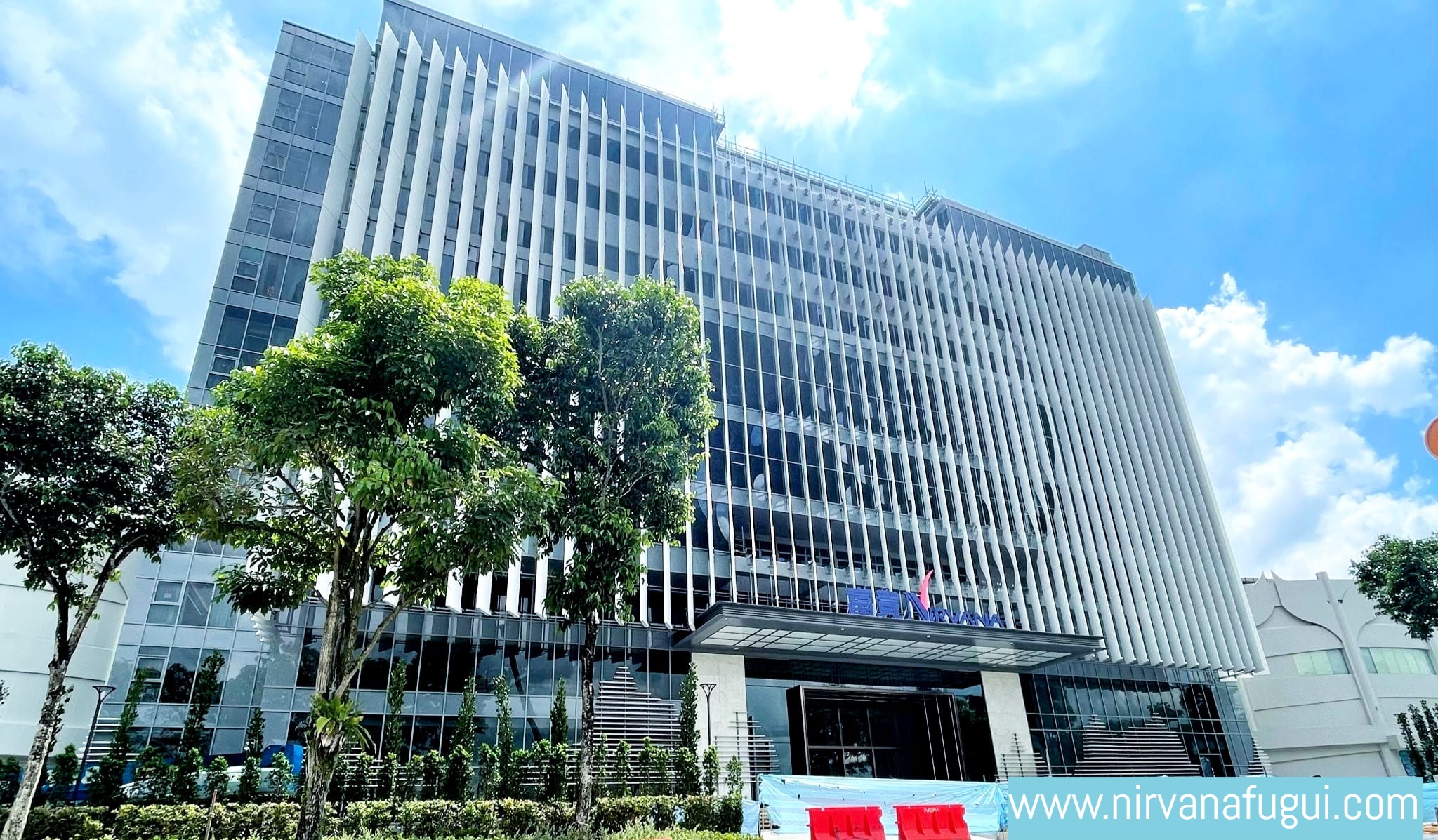 富贵山庄(新加坡) - 全新的骨灰安置所