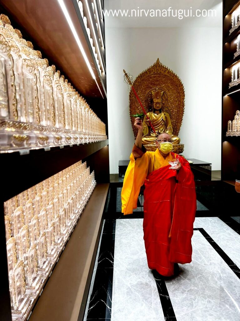 Blessing ceremony to the ancestral tablets in Lin San Temple