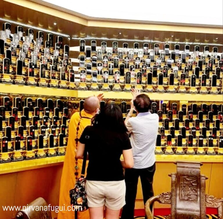 Many people worship ancestral tablets in Nirvana Singapore due to convenience, comfortability and cost