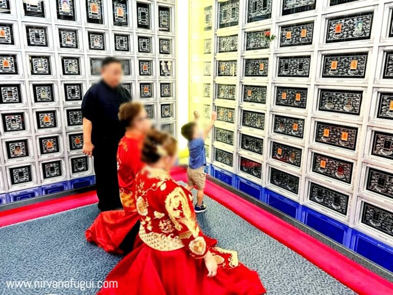 The young married couples visited Nirvana Singapore to worship their ancestors on their wedding day