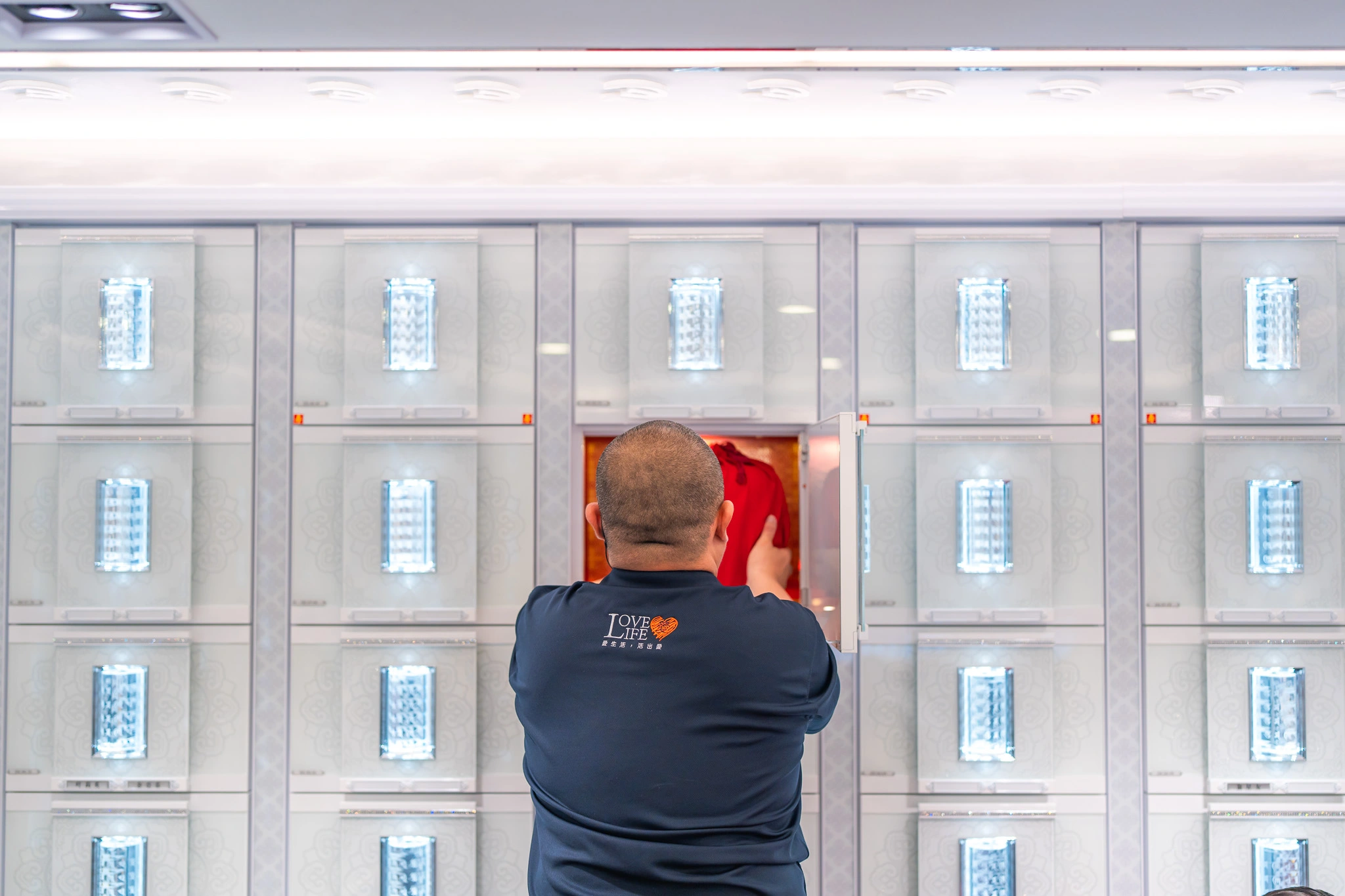 You are currently viewing Columbarium Prices in Singapore: Top 10 Questions Answered